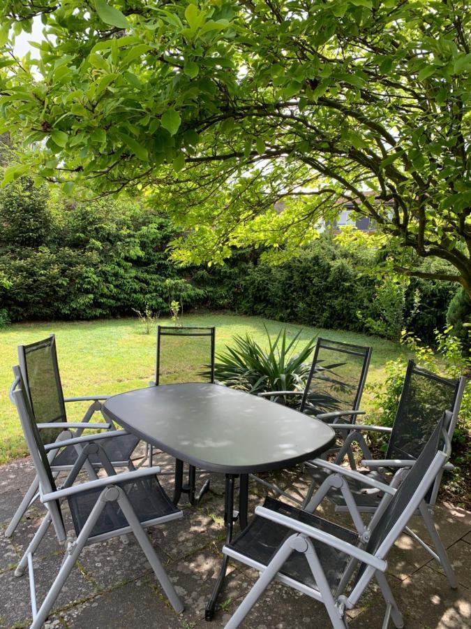 Ferienwohnung Mit Garten In Koeln Экстерьер фото