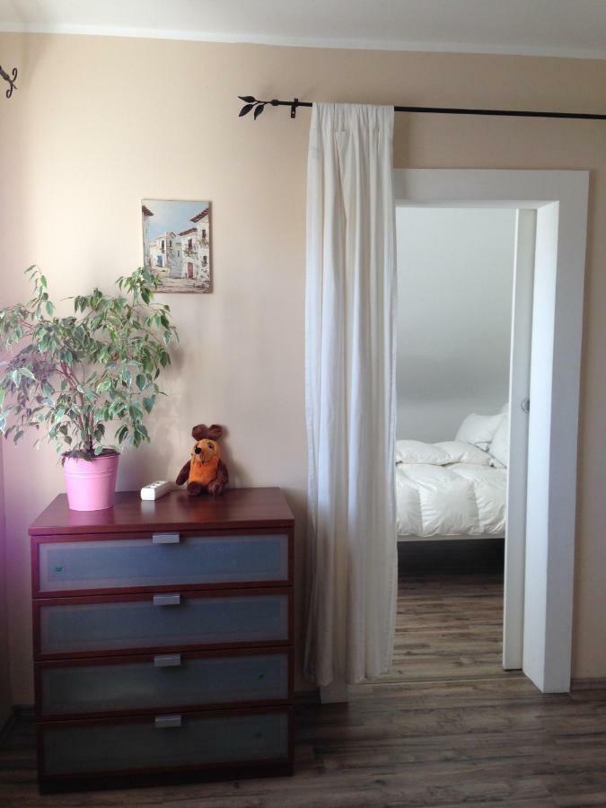 Ferienwohnung Mit Garten In Koeln Экстерьер фото